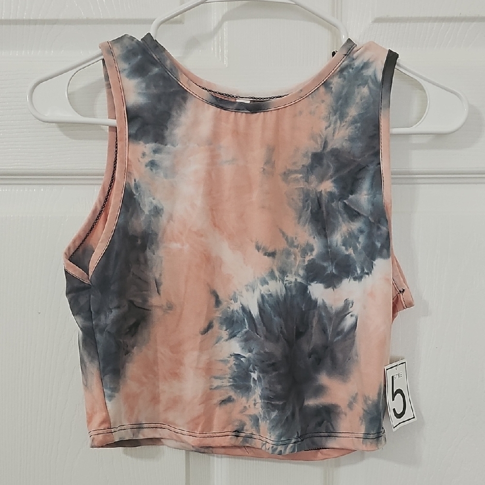 Tie-Dye Sleeveless Crop Top Active Shirt